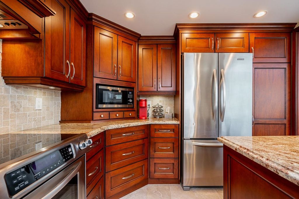 listing image 1105399533092265087