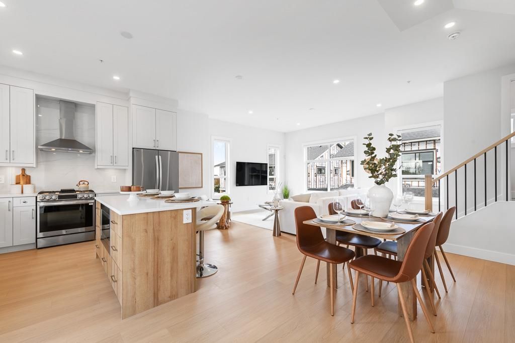 listing image 1100215930737705955