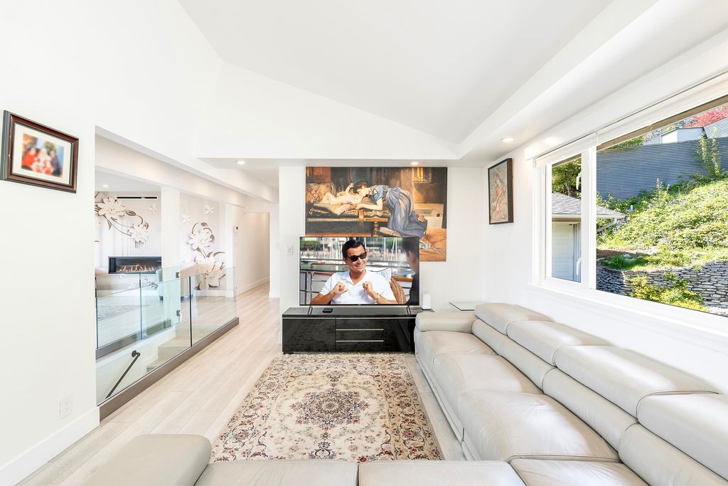 listing image 1104664451927521154