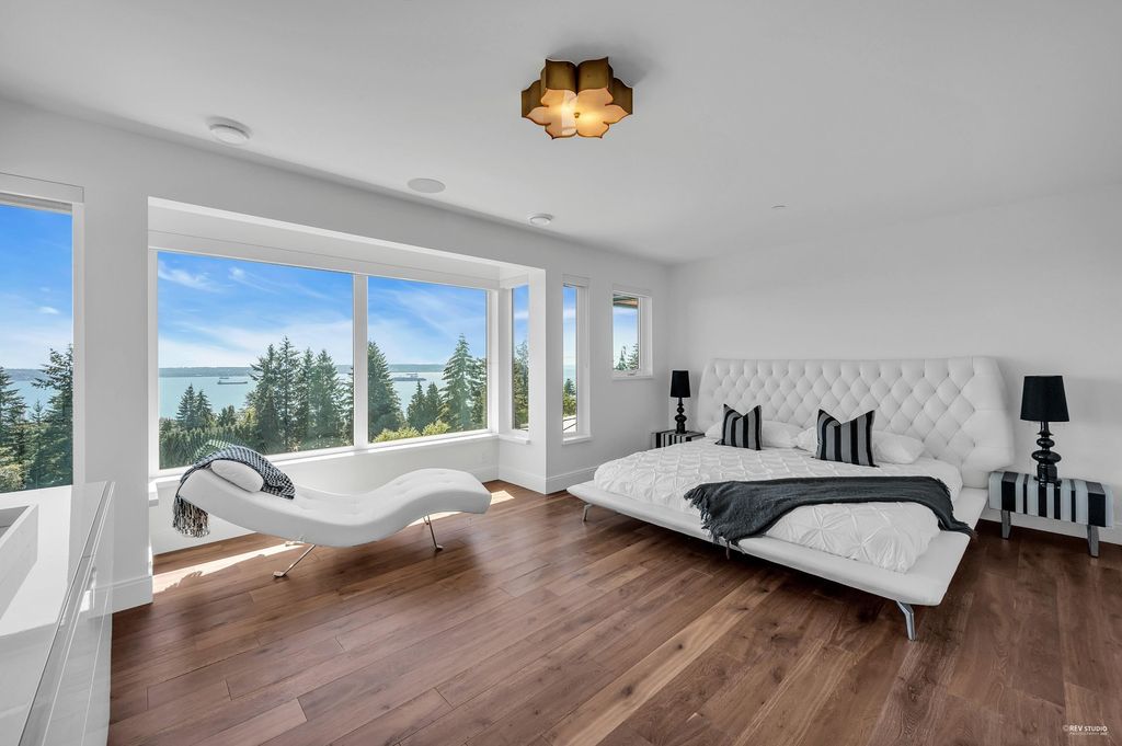listing image 1103457339961603960