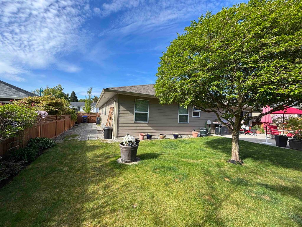 listing image 1106339470955118970