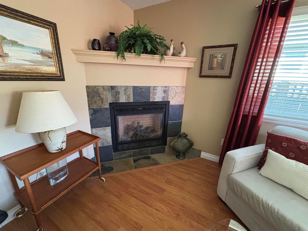 listing image 1108222555246932251