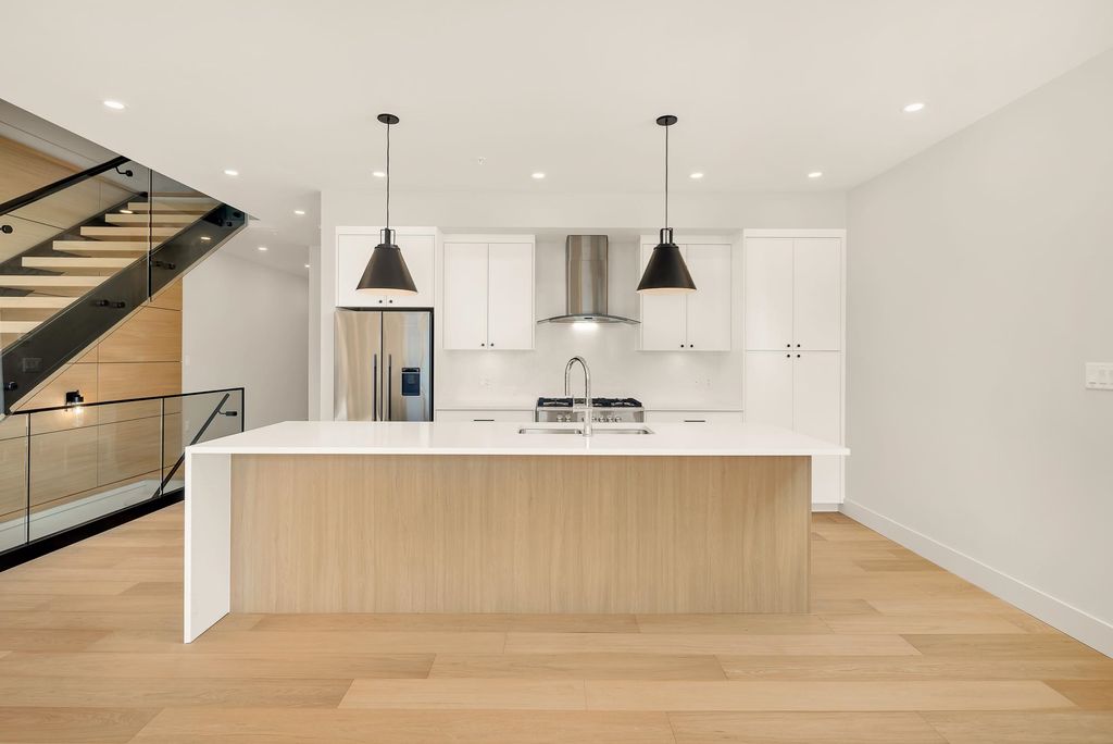 listing image 1106391862032101330