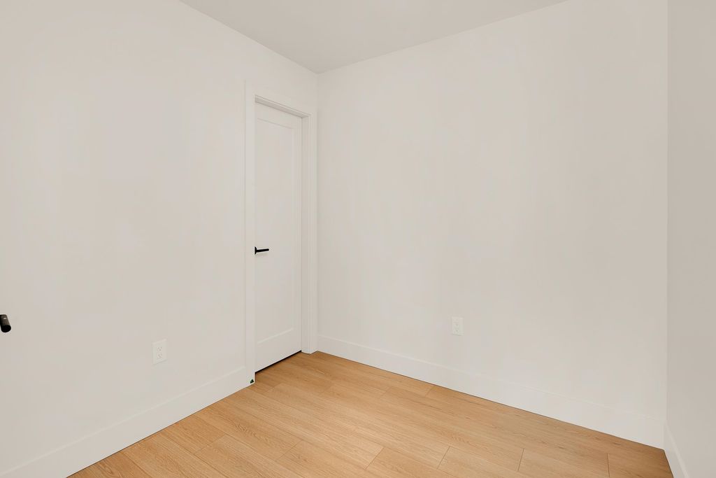 listing image 1107079782491501481