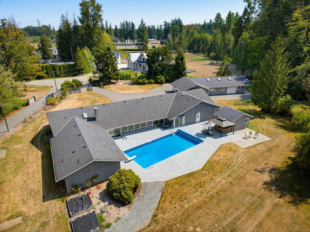 Photo of 1233 231 Street, Langley, BC V2Z 2X1 (MLS # R3155656)