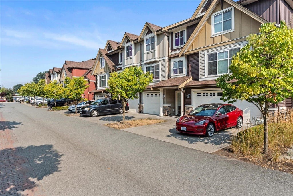Photo of 9750 Mcnaught Road #11, Chilliwack, BC V2P 0E9 (MLS # R3154306)