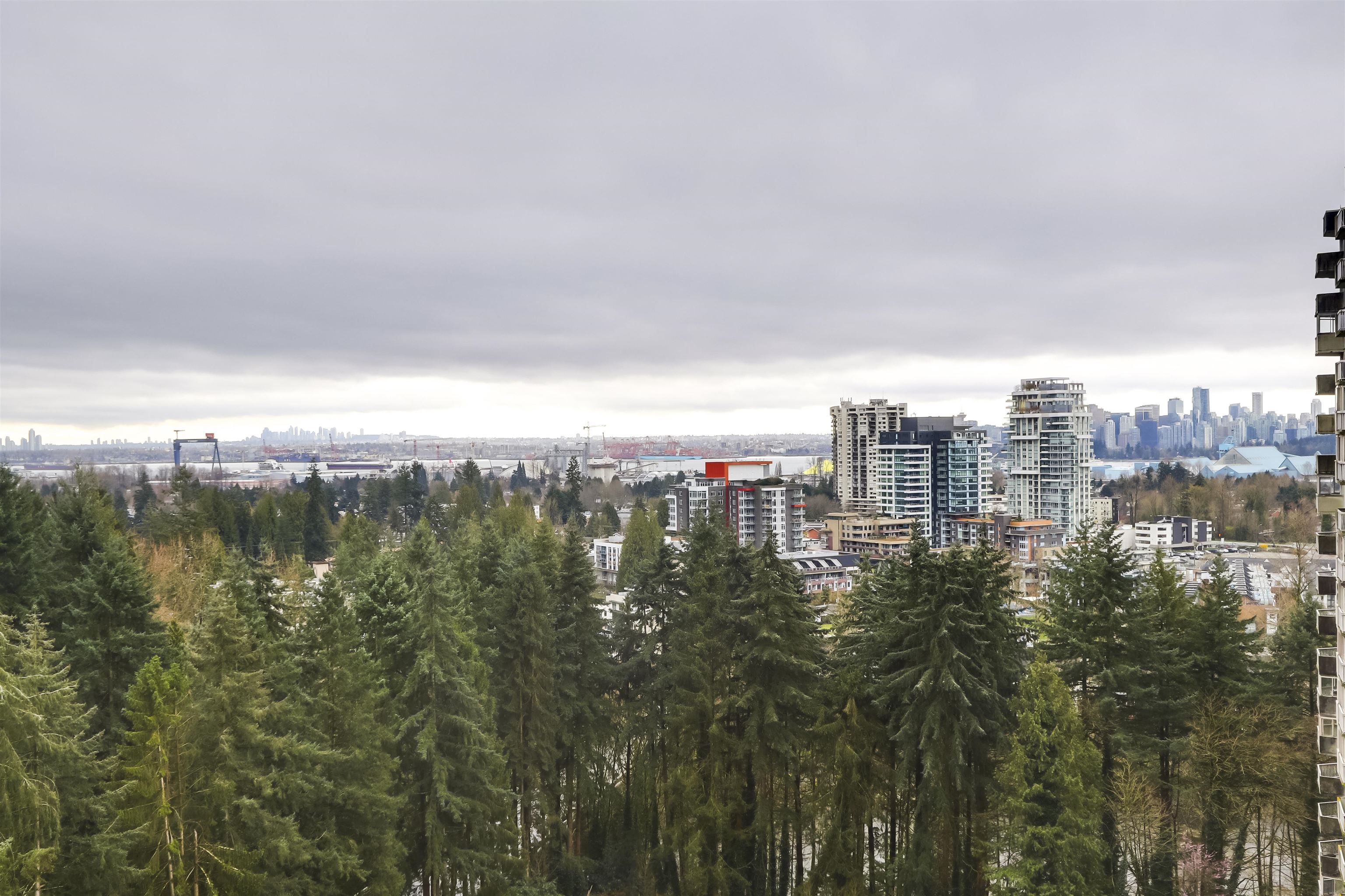 2016 Fullerton Avenue 1411