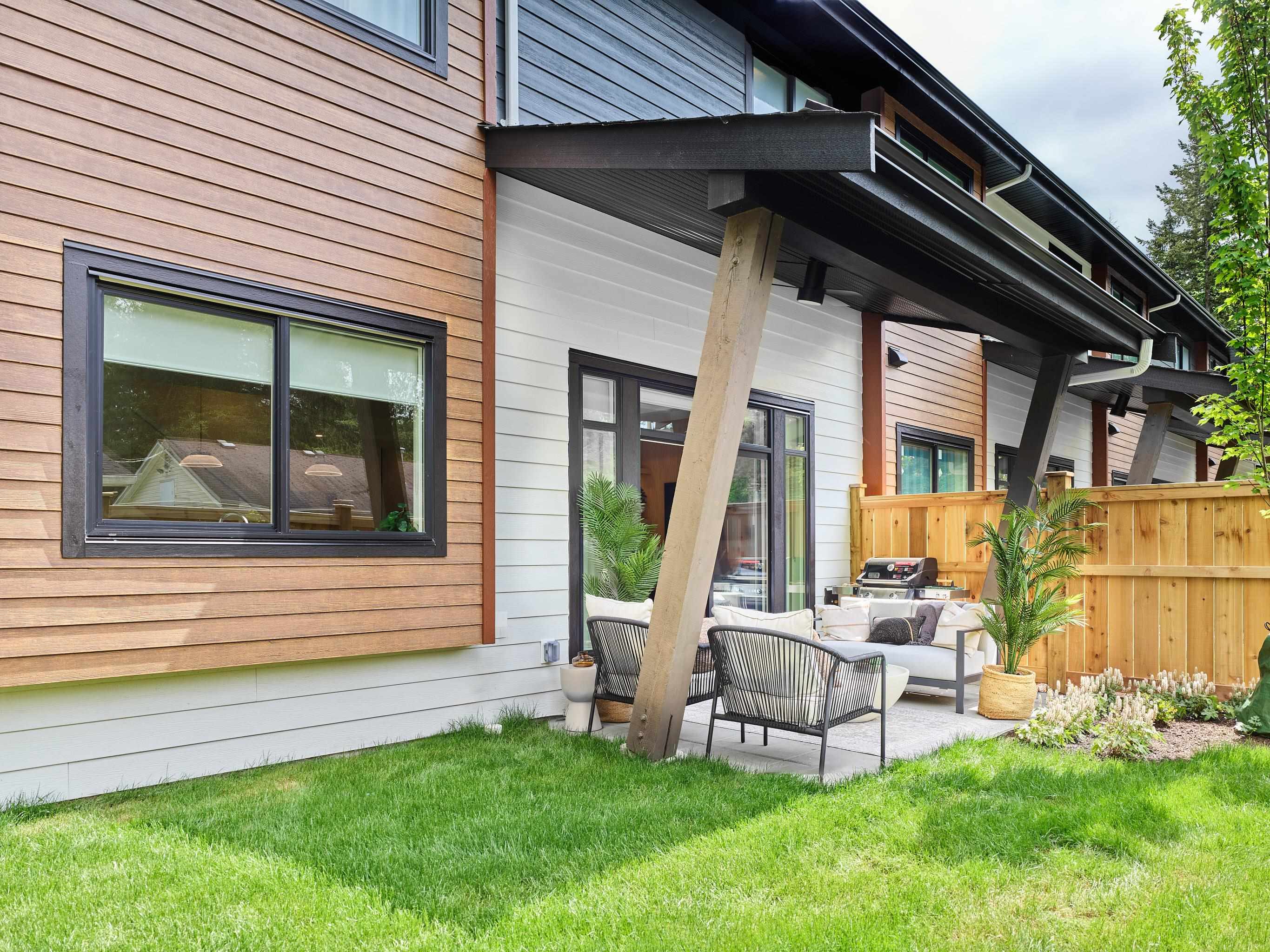 23697 Fern Crescent 5