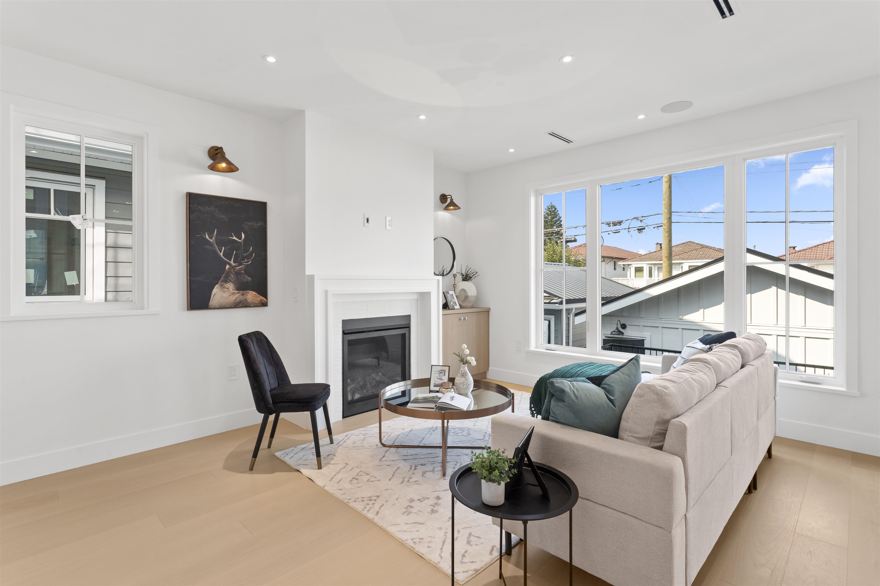 4315 Albert Street 2