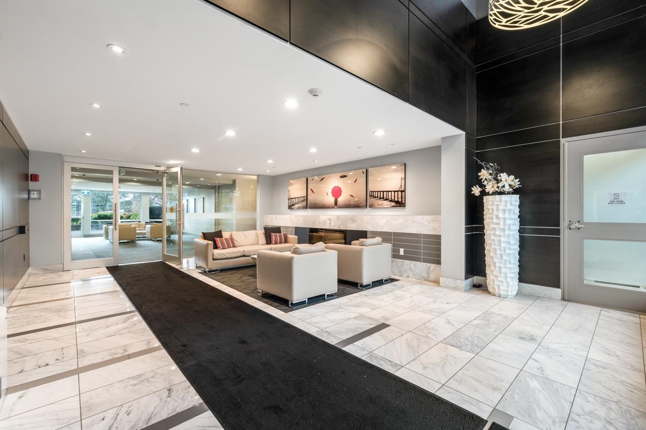 255 W 1st Street 303