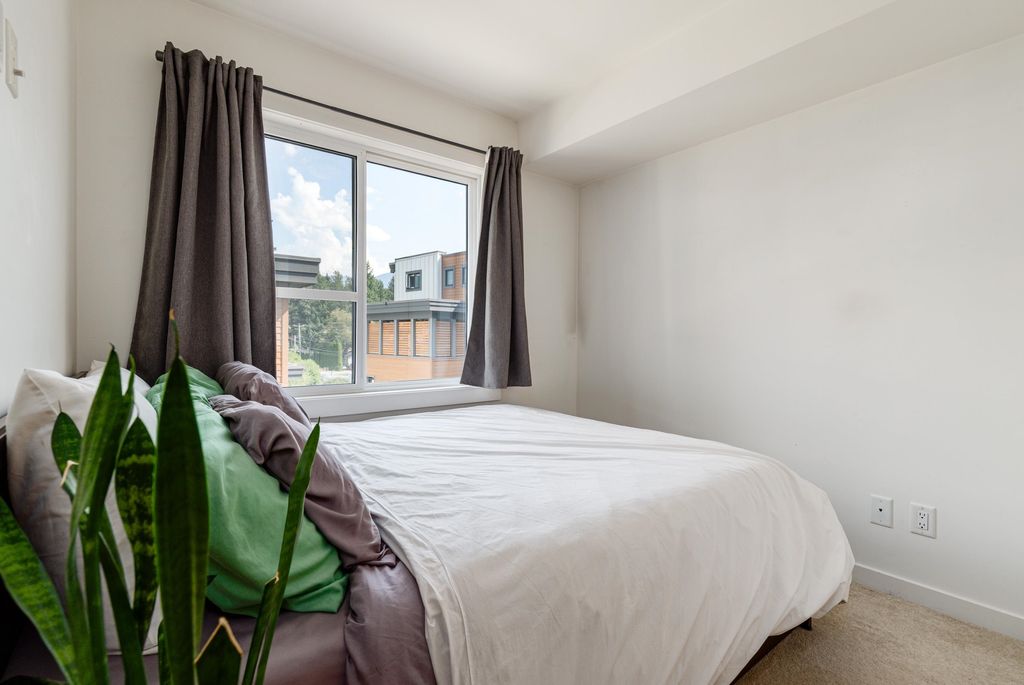 listing image 1107801237560563854