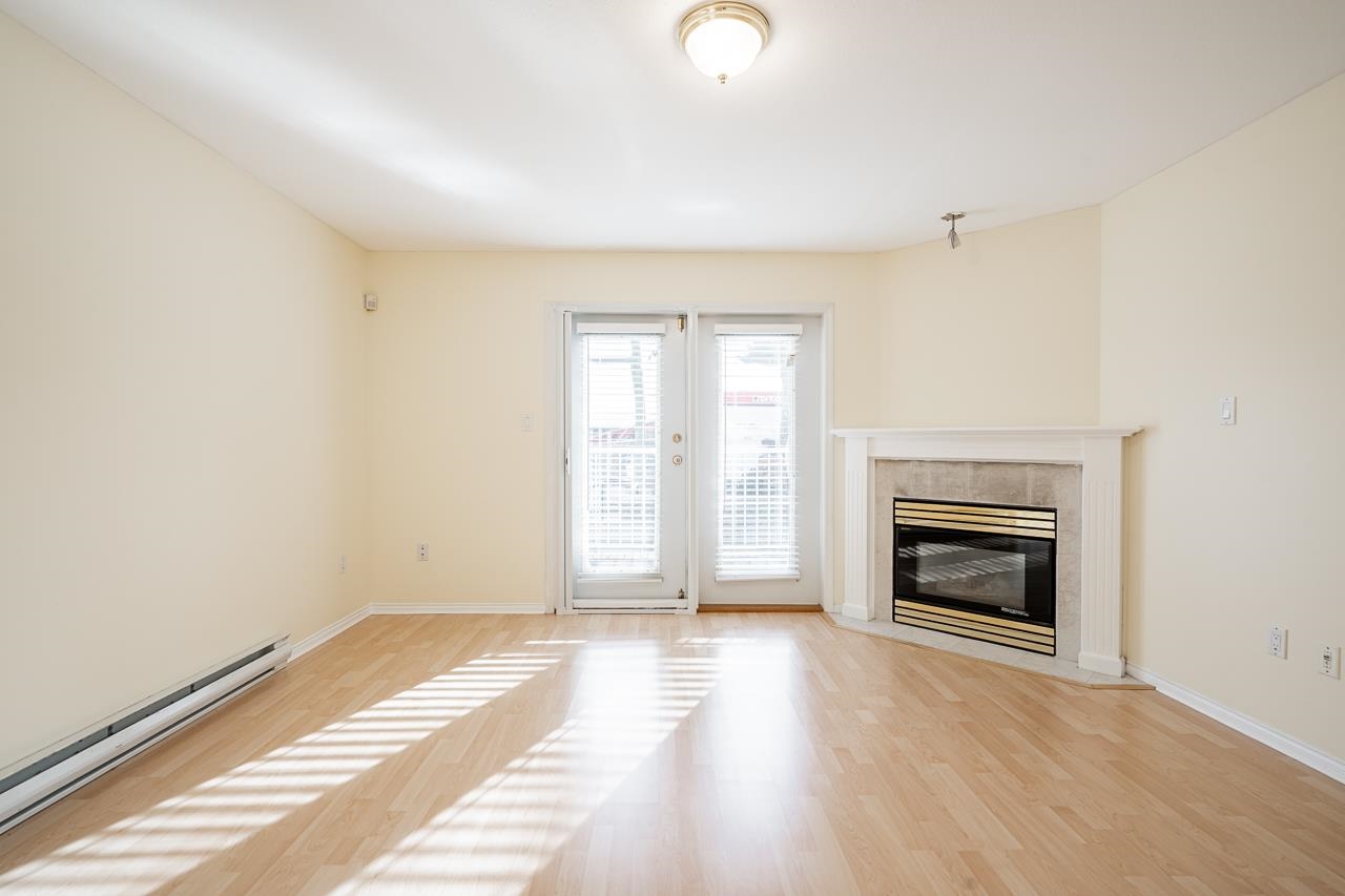 624 Agnes Street 103