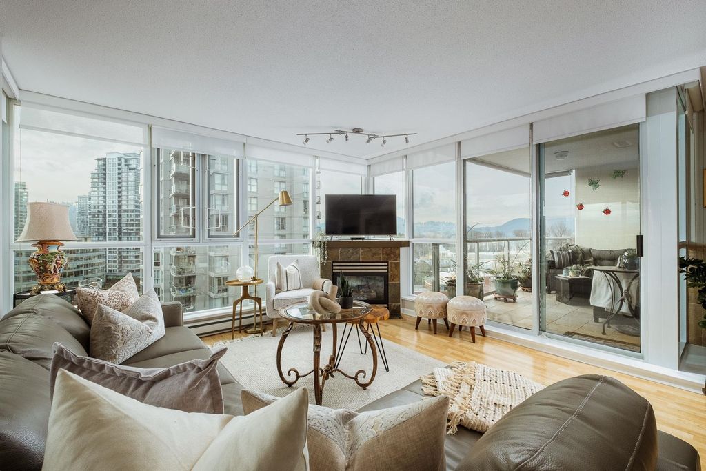 listing image 1108429393760576715