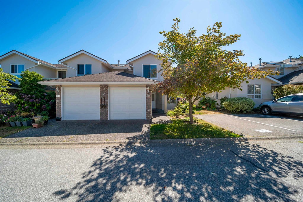 Photo of 15550 26 Avenue #155, Surrey, BC V4P 1C6 (MLS # R3158187)