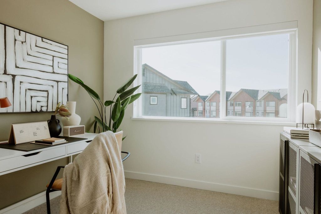 listing image 1104043991864974423