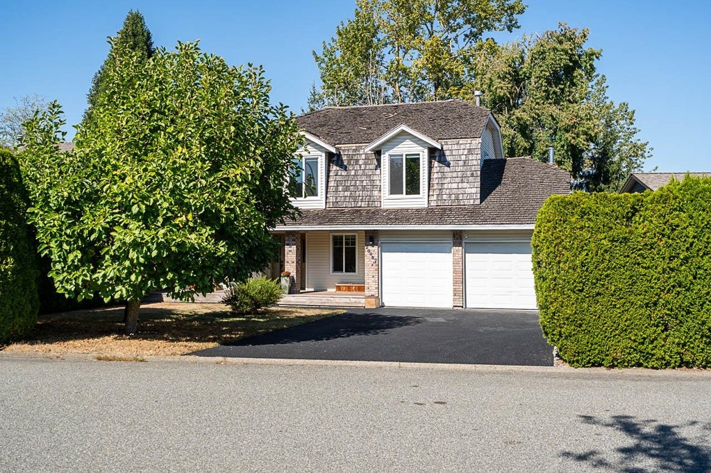 Photo of 20087 50a Avenue, Langley, BC V3A 7H8 (MLS # R3167290)