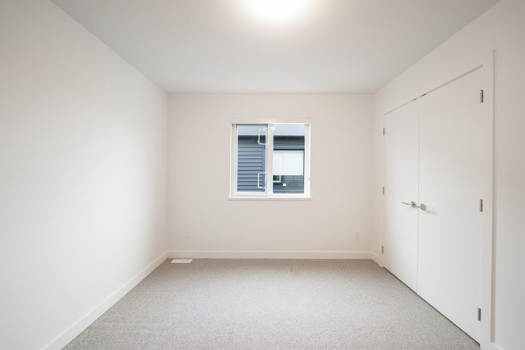 listing image 1104856285986435255