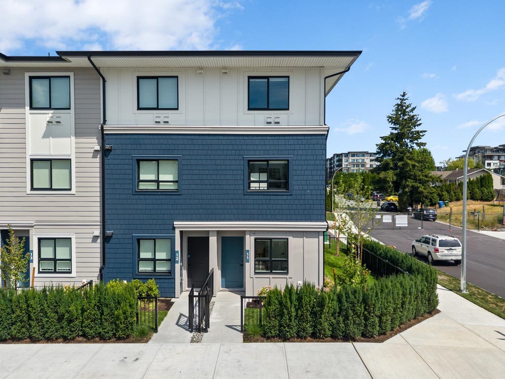 Photo of 33520 Kingston Avenue #10, Abbotsford, BC V2S 0R6 (MLS # R3153634)