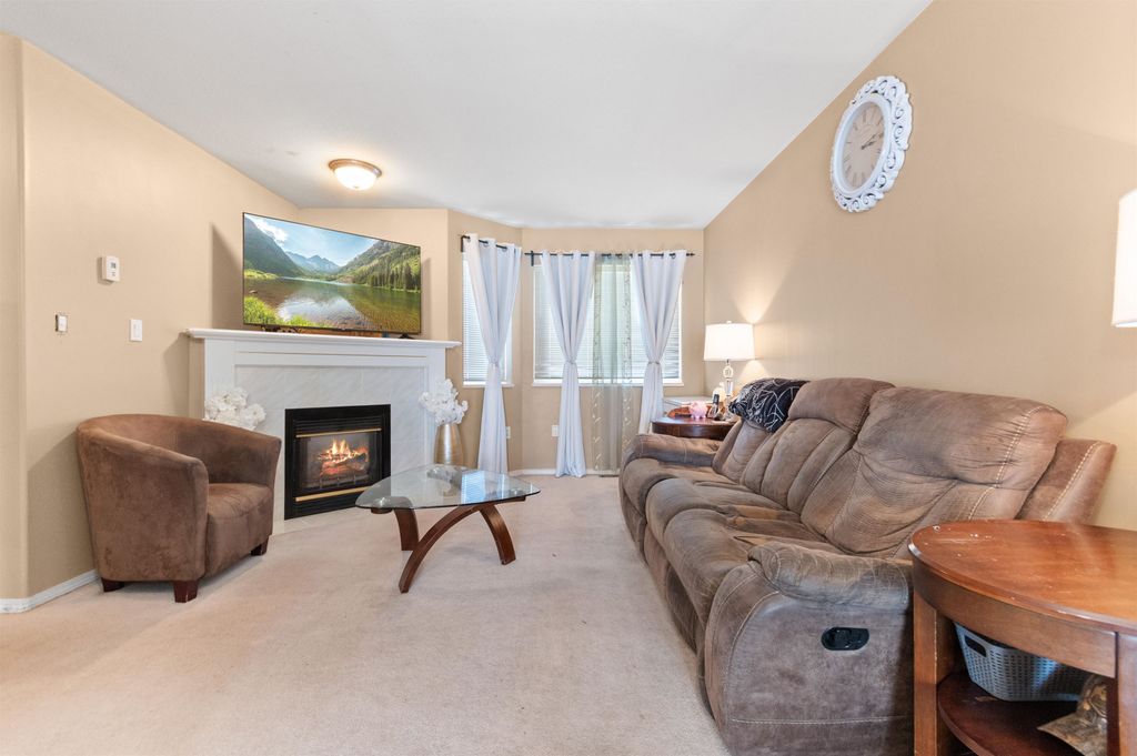 Photo of 45090 Luckakuck Way #17, Chilliwack, BC V2R 3Z5 (MLS # R3148401)