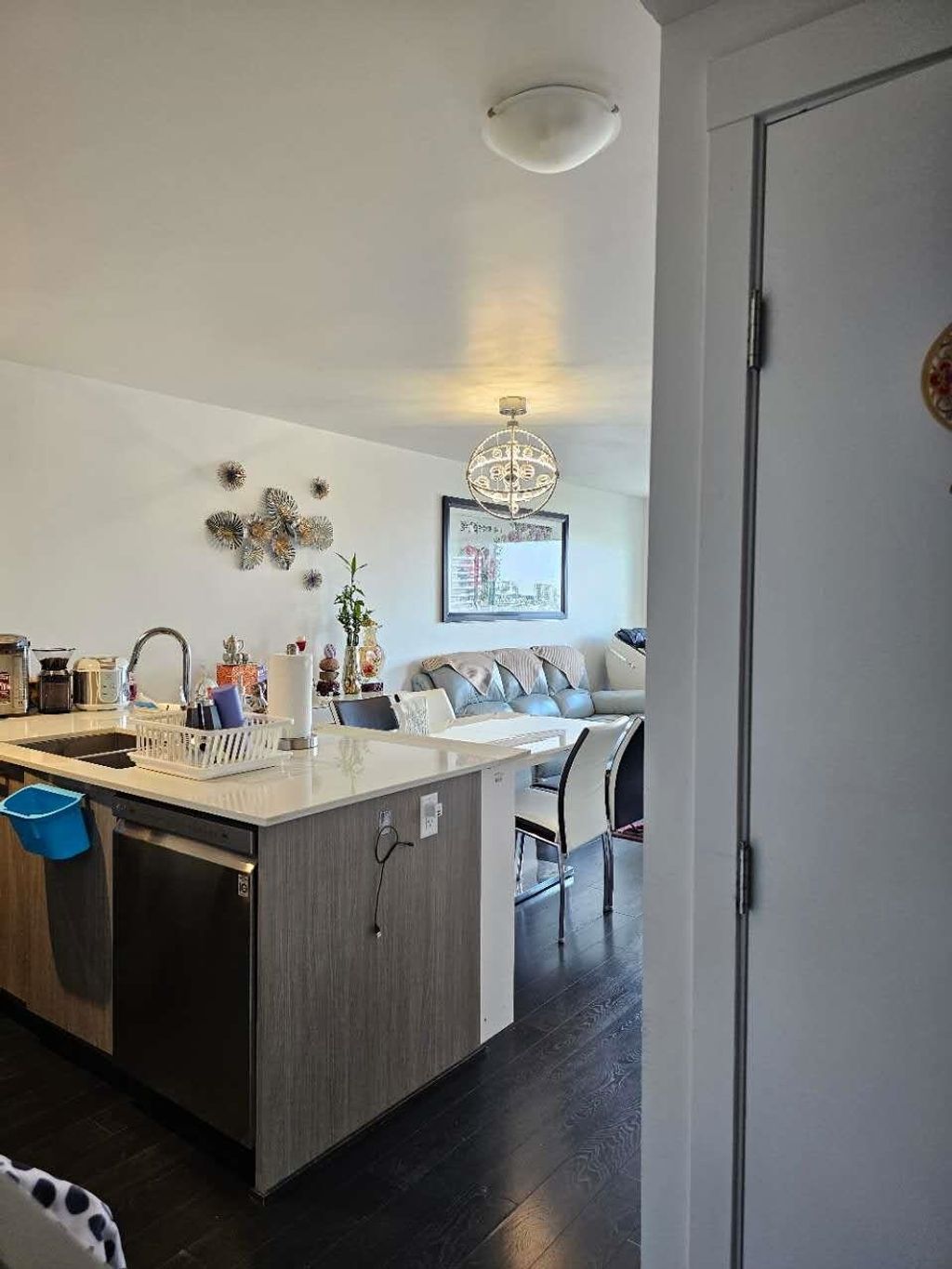 listing image 1105162828295227982