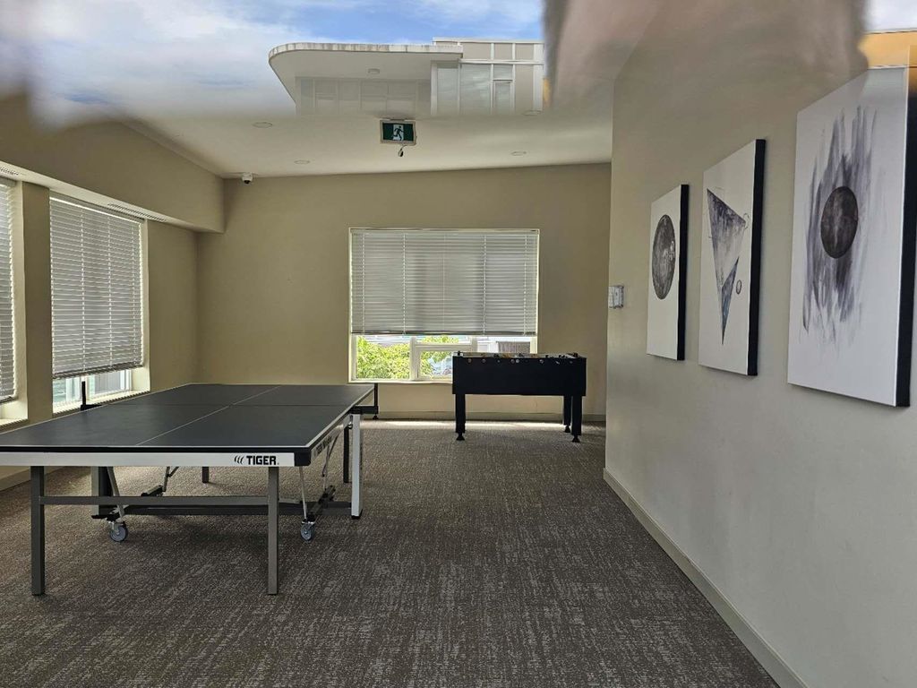 listing image 1106071798590109204