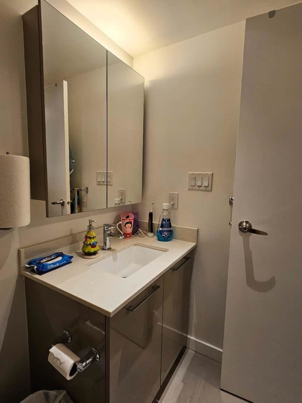 listing image 1105735705273499760