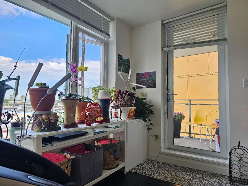 listing image 1108806957710157553