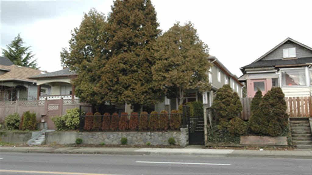 listing image 1100344122783359790