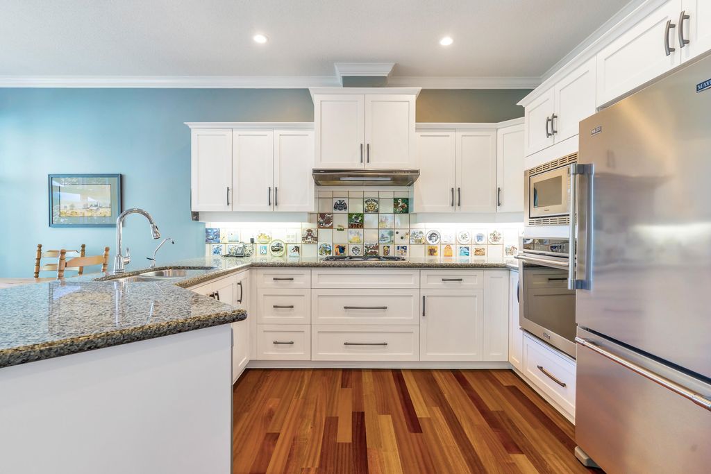 listing image 1106477213195326462