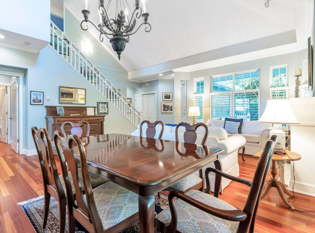 listing image 1102124848232693535