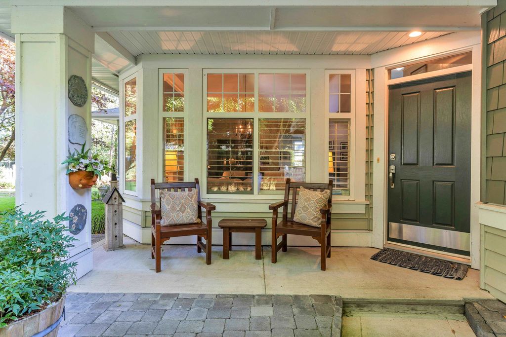 listing image 1106792873022112512