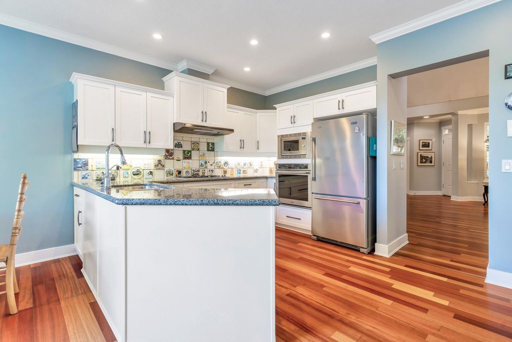 listing image 1103269181232896416