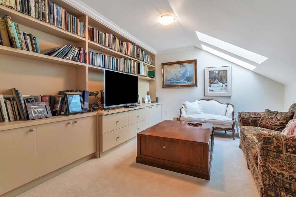 listing image 1101196940102572847