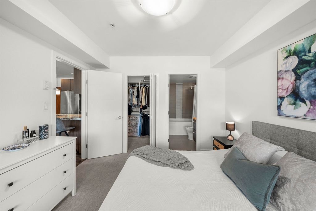 listing image 1106196026757894681