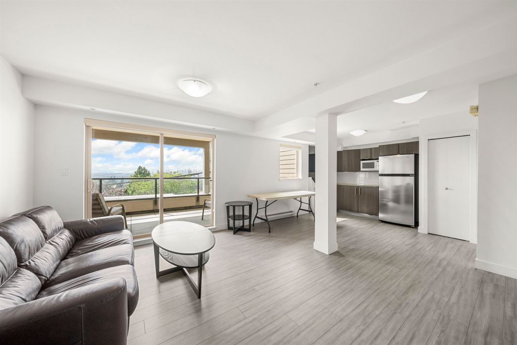 listing image 1104681027309702064