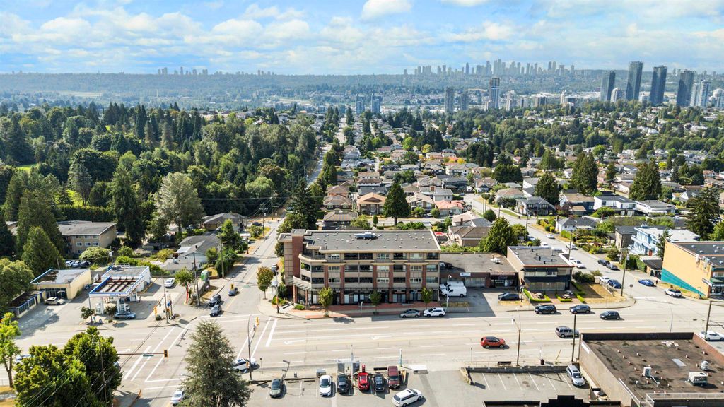 listing image 1101284485494460818