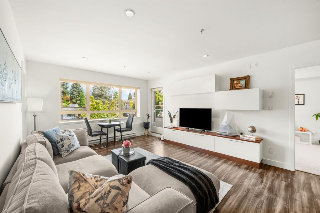 listing image 1103846691286322148