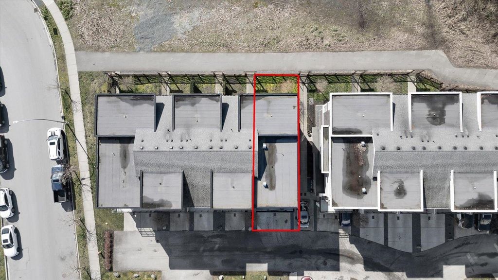 Photo of 8413 Midtown Way #5, Chilliwack, BC V2P 0G7 (MLS # R3100177)