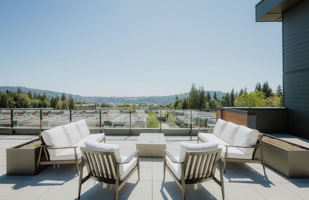 listing image 1102164694982912712