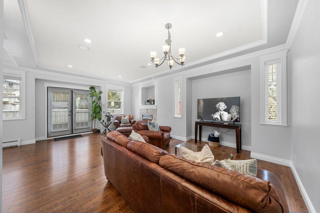 listing image 1106870373861433148