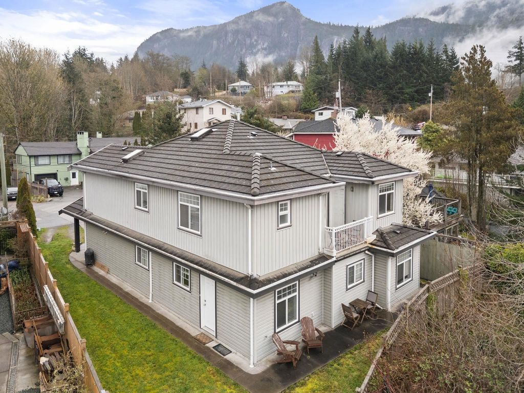 listing image 1108144527829264775