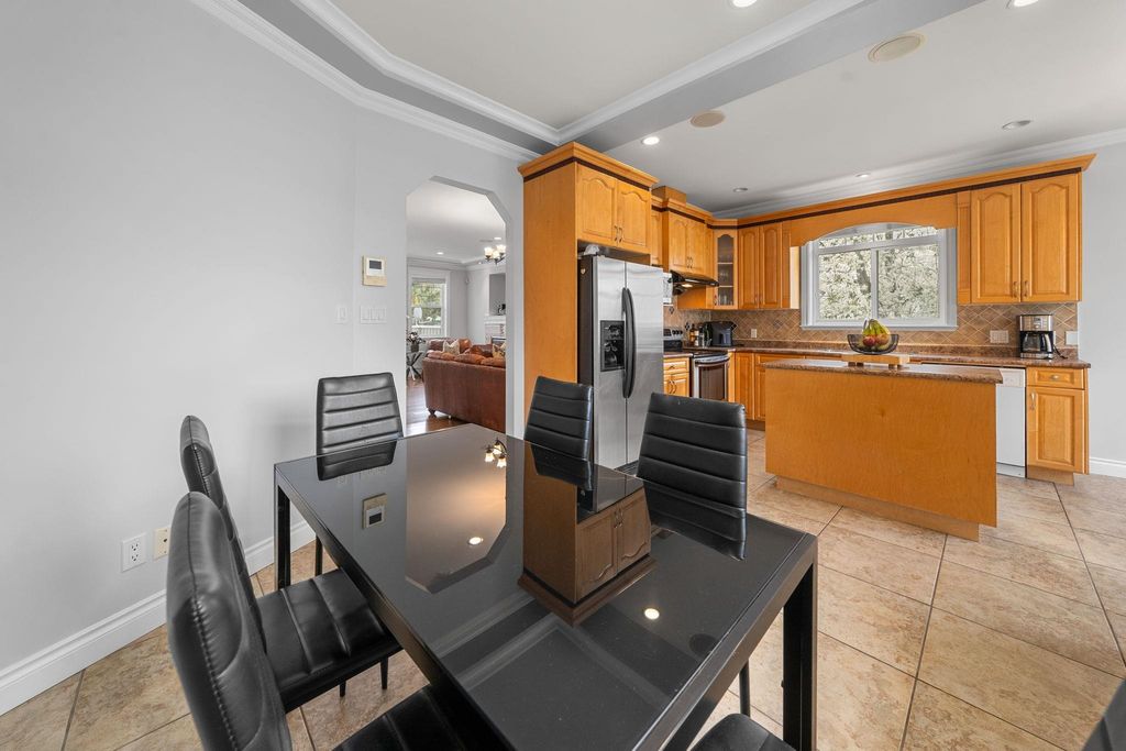 listing image 1100373628268826533
