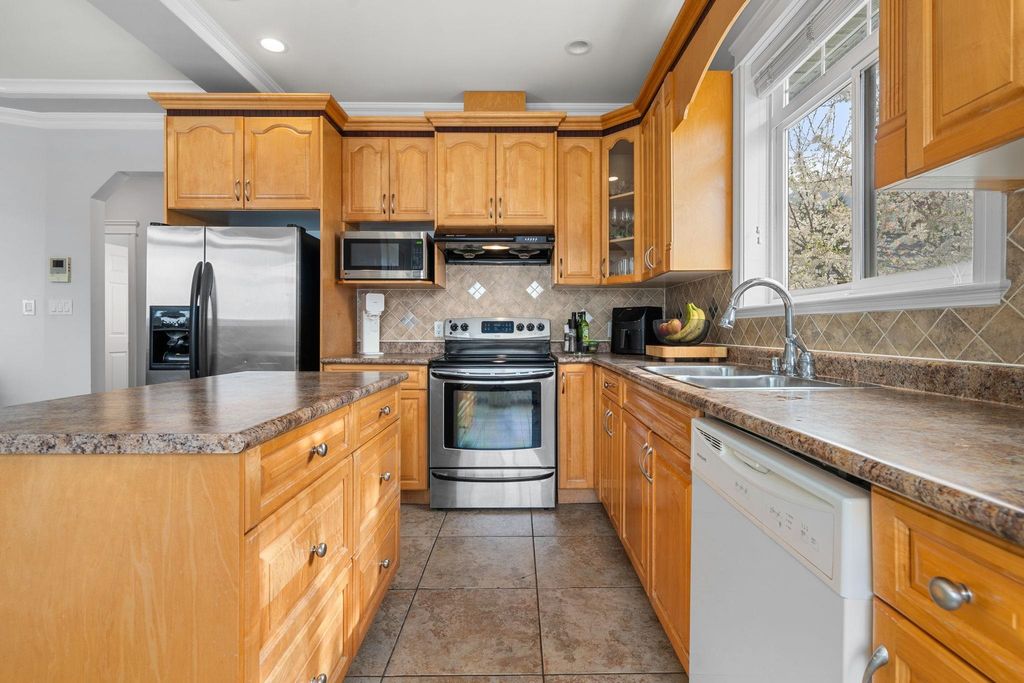listing image 1105483271655750061