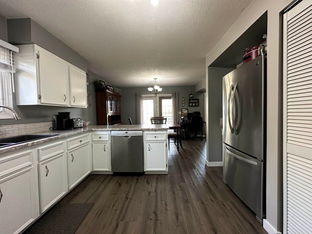 listing image 1101067081683923362