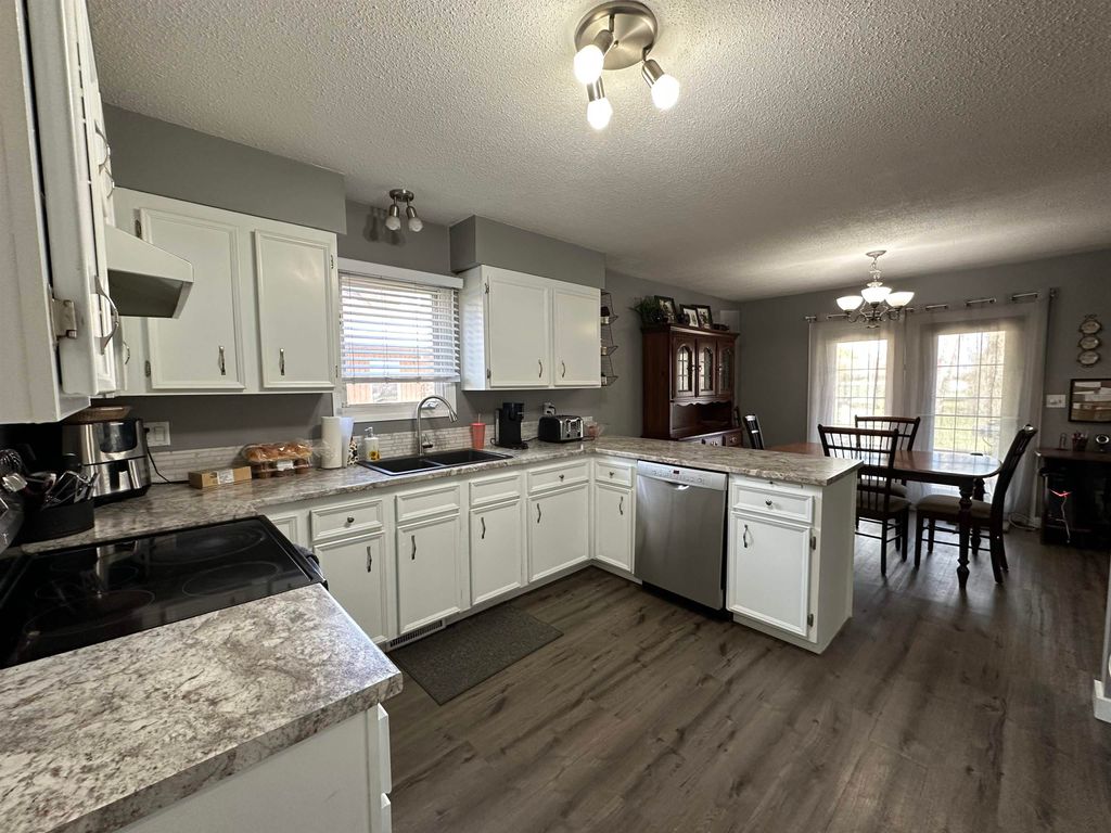 listing image 1101840040830882028