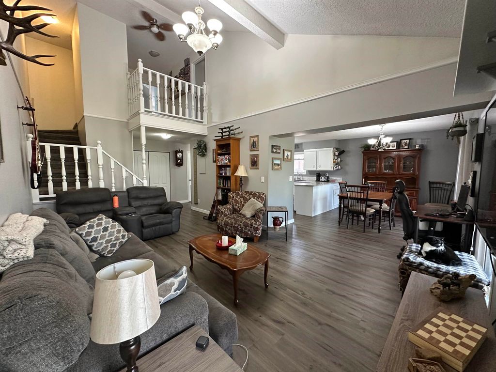 listing image 1107375846393783305