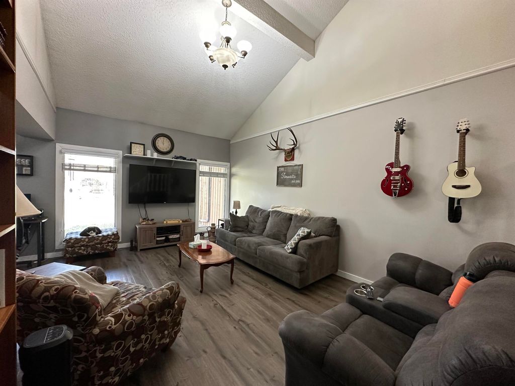 listing image 1106901871782006299