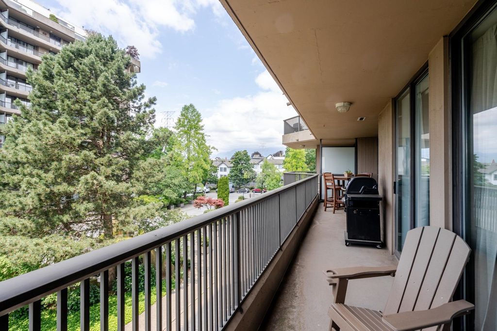 listing image 1107100158091243409