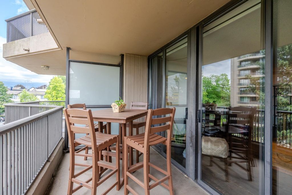 listing image 1108095183390650814