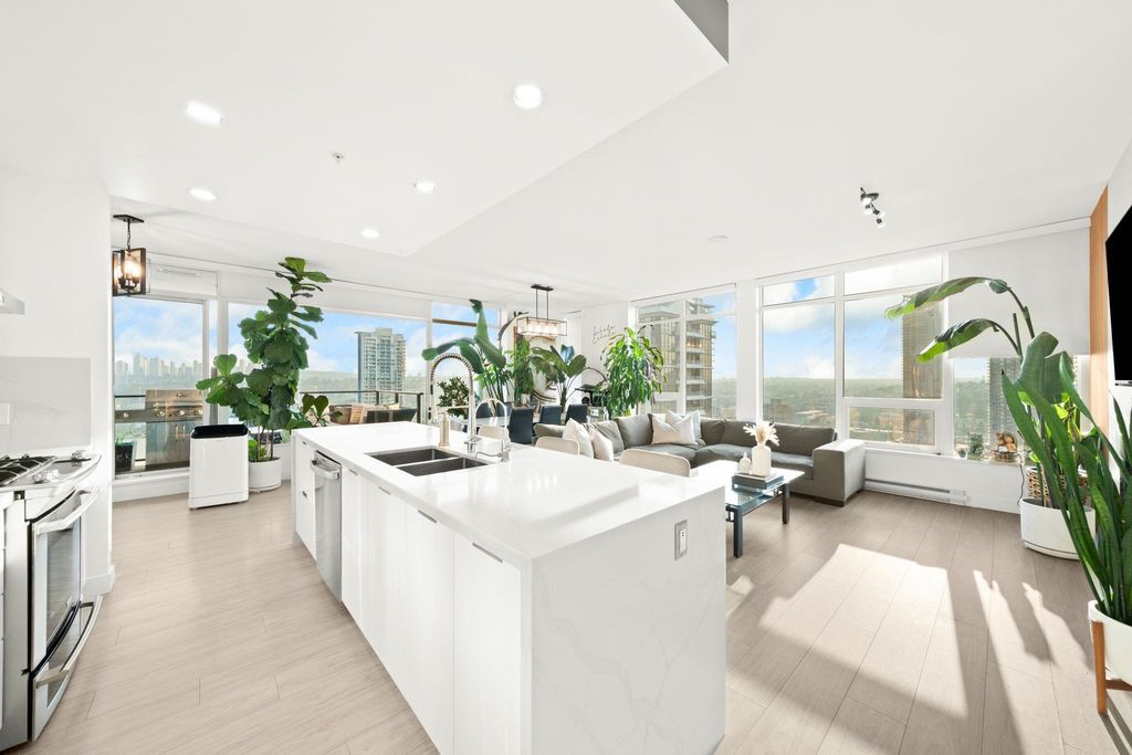 listing image 1104831797881965309